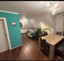 Traumhafte 2-Zimmer-Dachgeschosswohnung mit Balkon inkl. Küche - Stollberg (Erzgebirge)