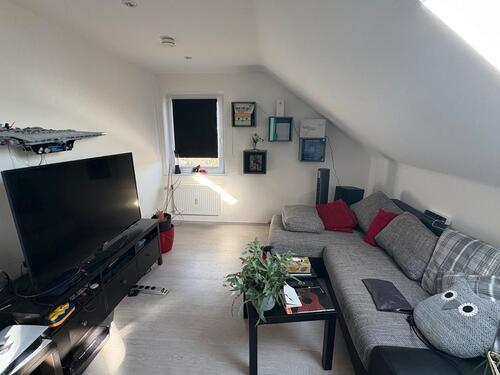 Foto - 2 Zimmer Dachgeschoss-Wohnung im 3 Familienhaus in Alfter Oedek