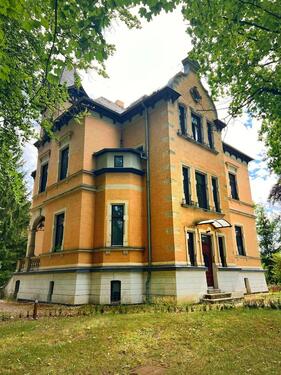 Foto - *Beeindruckende 5-Raumwohnung*Stilvoll Leben in der VILLA FREYSOLDT - EBK - Balkon - Garten - Stellplätze