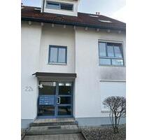 1-Zi -Apartment Mietwohnung - 420,00&nbsp;EUR Kaltmiete, ca.&nbsp; 31,00&nbsp;m&sup2; in Königsbrunn (PLZ: 86343)