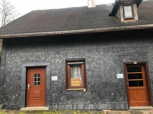 Foto - Einfamilienhaus mit Werkstatt und großzügige Lagermöglichkeiten