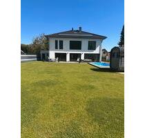 Villa zum Verkauf - 1.500.000,00&nbsp;EUR Kaufpreis, ca.&nbsp; 248,00&nbsp;m&sup2; in Brieselang (PLZ: 14656)