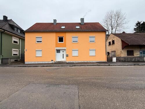 Foto - Einfamilienhaus zu vermieten - 2.000,00&nbsp;EUR Kaltmiete, ca.&nbsp; 244,00&nbsp;m&sup2;