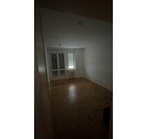 Zentrales (WG-ZIMMER!!) in Freiburg Stadtmitte mit Balkon - Freiburg im Breisgau