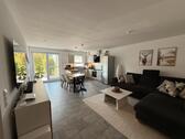 Foto - Neuwertige 3,5 Zimmer Erdgeschosswohnung, TG Stellplatz, Wallbox