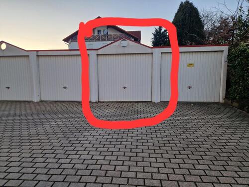 Foto - Garage zu vermieten - 60,00 EUR Miete,