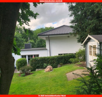 ! Toplage - fußläufig zum See - mit 2 Terrassen, Garten und Carport ! - Lütjensee