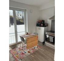 Schöne 1-Zimmer-Wohnung mit Stellplatz in Uninähe zum 01.08. - Lüneburg