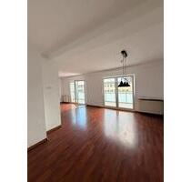 Wohnung in Stadtmitte mit Riesen Balkon - Essen Stadtkern