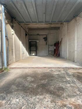 Foto - Garage in Weißenfels , Nähe Schloss