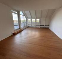 Helle,komplett renovierte+ruhige 4,5 Zi-Whg. mit großer Terrasse - Ravensburg Galgenhalde