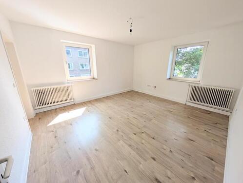 Foto - **Einziehen und wohlfühlen! +neues Tageslichtbad +frisch gestrichen +neuer Laminat +eigener Garten**