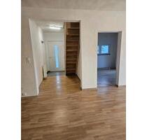 Wohnung 80m² in Ballersbach - 720,00&nbsp;EUR Kaltmiete, ca.&nbsp; 80,00&nbsp;m&sup2; in Mittenaar (PLZ: 35756)