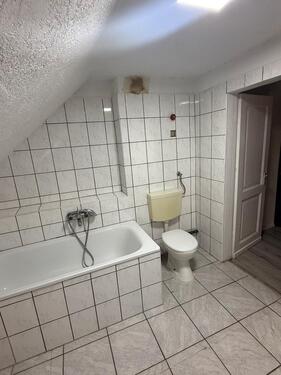 Foto - 2.5 Zimmer Dachgeschoßwohnung zur Miete in Duisburg