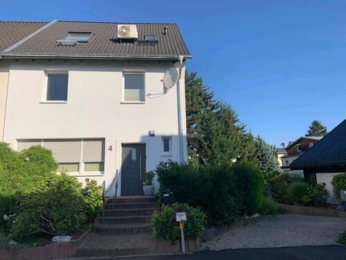 Foto - Familienfreundliche, modernisierte Doppelhaushälfte