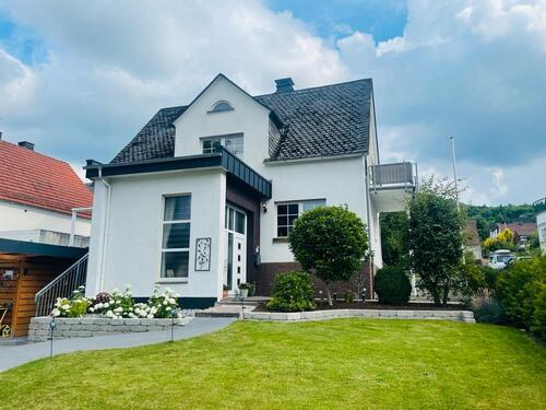 Foto - Einfamilienhaus mit Garage, Carport, Garten PROVISIONSFREI