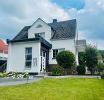 Einfamilienhaus mit Garage, Carport, Garten PROVISIONSFREI - Brilon