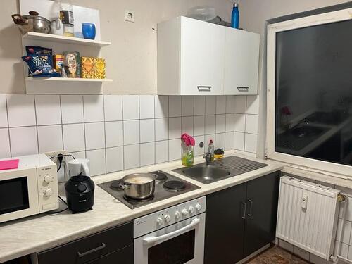 Foto - Möbliertes WG-Zimmer zentrale Lage verfügbar zu vermieten!