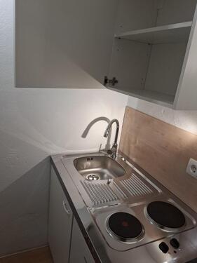 Foto - 1-Zimmer-Wohnung – 360 € warm - 240,00 EUR Kaltmiete,