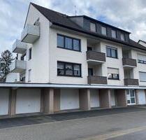 Helle 2 Zimmerwohnung mit Balkon, Garage und großen Kellerraum - Solingen Central