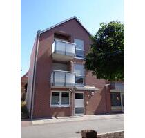 Neustadt-Kernstadt: Rarität! 3-Zimmer-Maisonette mit EBK u. 2 Balkonen - mitten in der City! - Neustadt am Rübenberge