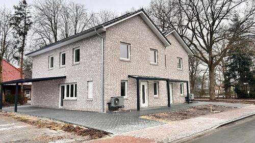 Foto - Doppelhaushälfte Neubau in Saterland zu vermieten