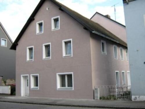 Foto - Ein-Zweifamilenwohnhaus Sanierungsbedürftug