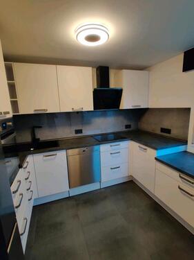 Foto - Kernsanierte 3,5-Zimmer-Wohnung (87 m²) mit Balkon & neuer Küche