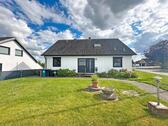 Foto - Einfamilienhaus in ruhiger Wohnlage mit Carport & Garage