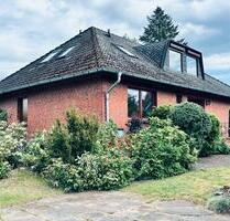 Provisionsfrei: Einfamilienhaus mit Einliegerwohnung in Büchen