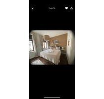 Schöne 2-Raum-Altbauwohnung, Leipziger Osten mit Balkon