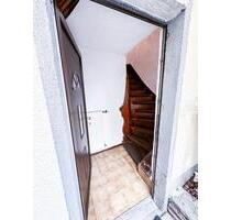 50m2 Wohnung - 2 Zimmer, Küche, Bad - im 1.OG - Beltheim