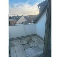 Renovierte 3-Zimmer-DG-Wohnung mit Dachterrasse - Düsseldorf Oberbilk