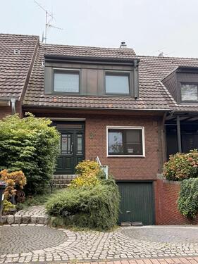 Foto - Reihenmittelhaus mit Garten und Stellplatz
