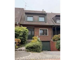 Reihenmittelhaus mit Garten und Stellplatz - Duisburg Walsum