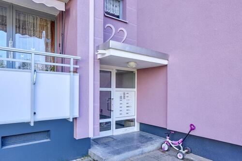 Foto - Ein tolles Angebot für Singles und Paare mit neuem Badezimmer + neuem Laminatboden