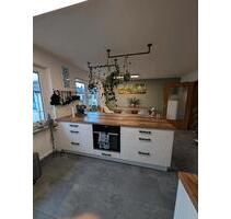 Doppelhaushälfte mit Garten - 1.990,00&nbsp;EUR Kaltmiete, ca.&nbsp; 170,00&nbsp;m&sup2; in Vaihingen an der Enz (PLZ: 71665)