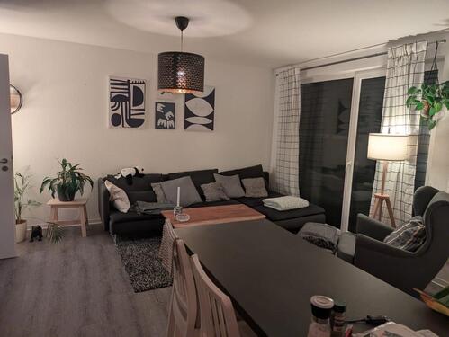 Foto - Schöne 2-Zimmer-Wohnung im Grünen mit großer Loggia