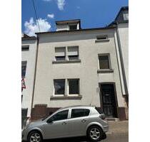 Zweifamilienhaus in Neunkirchen wird zum Verkauf angeboten!