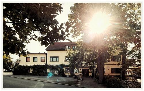 Foto - + + LANDGASTHOF TAUPADEL + EVTL MEHRFAMILIENHAUS + BIERGARTEN + +