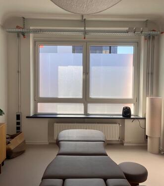 Foto - Stilvoller, möblierter Behandlungsraum (Barrierefrei) in HH-Mitte