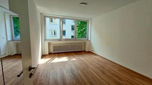 Foto - Moderne & lichtvolle 1 ZKB-Whg., EBK, Balkon, Keller, Aufzug