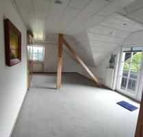 79 qm Wohnung mit Einbauküche, Balkon und überdachter Loggia - Hummeltal