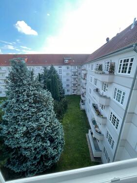 Foto - Hochwertig sanierte 2-Zimmer-Whg (54qm) in HH-Barmbek, möbliert