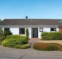 Wunderschöner Bungalow mit 4,5-Zimmern, tollem Garten & Kanalnähe - Osterrönfeld