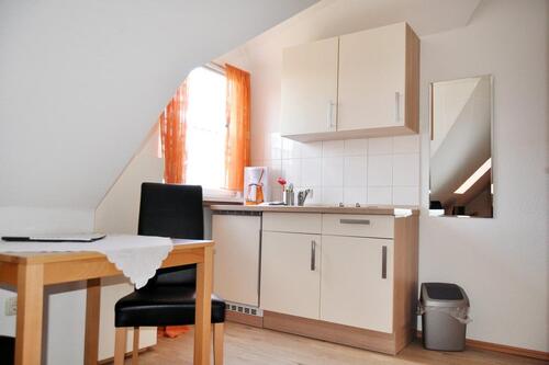 Foto - möbiliertes kleines Apartment - 370,00 EUR Kaltmiete,