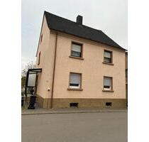 Charmantes Einfamilienhaus mit Ausbaupotenzial und Dachterrasse - Rieschweiler-Mühlbach