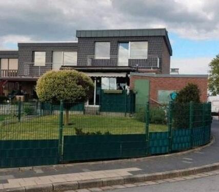 Foto - *Provisionsfrei* Reihenendhaus mit großer Doppelgarage und Garten