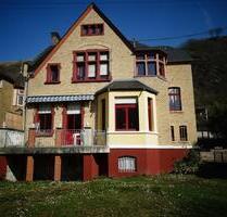 Rarität Wohnhaus - Stilvolle Villa mit Garten zum Rhein - Sankt Goarshausen