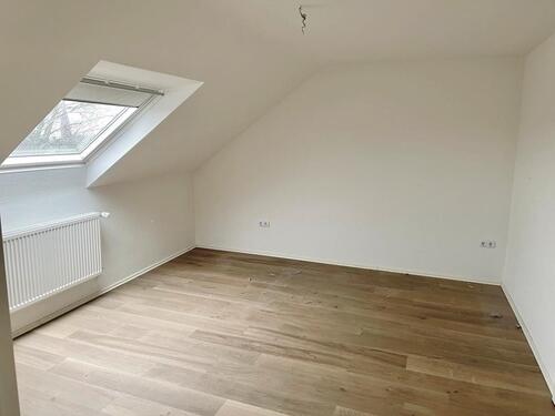 Foto - 3.5 Zimmer Dachgeschoßwohnung zur Miete in Remscheid